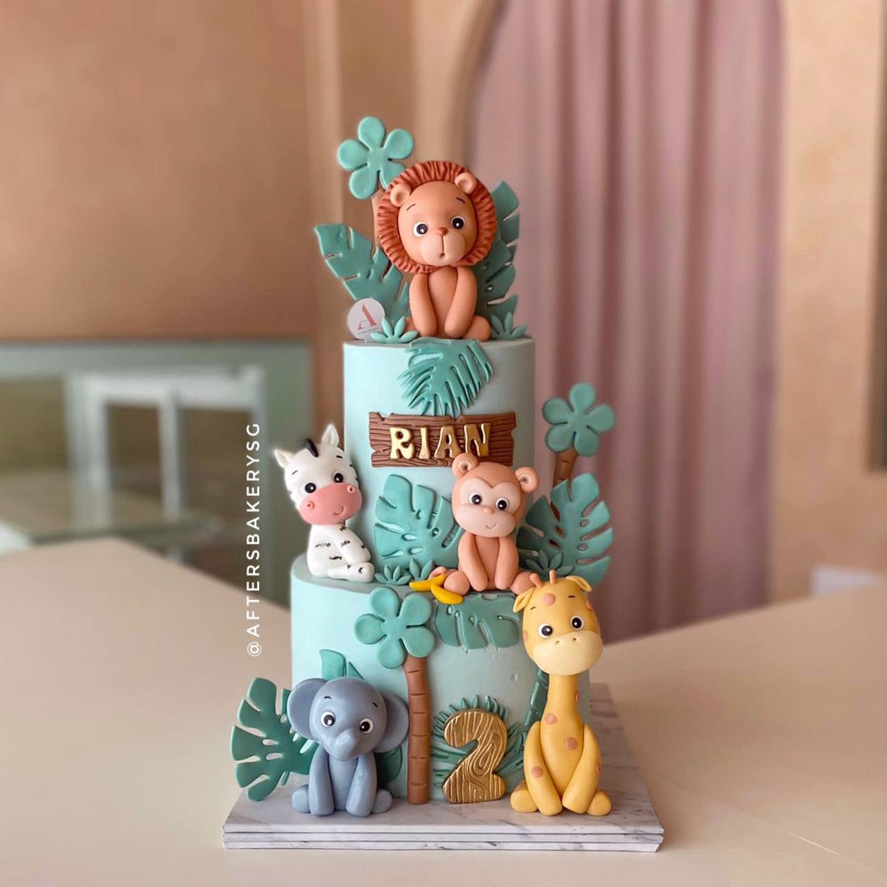 safari animals birthday cake