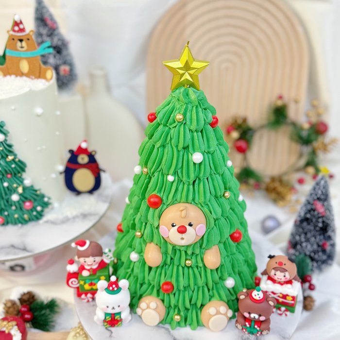 Barry Christmas Cake