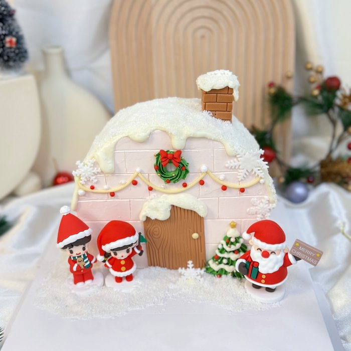 Carol House Christmas Cake