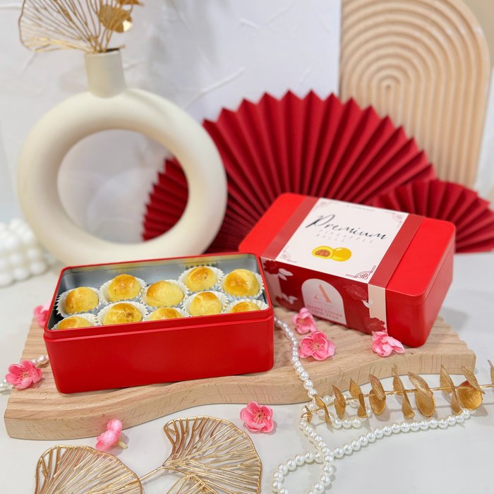 Premium Pineapple Balls