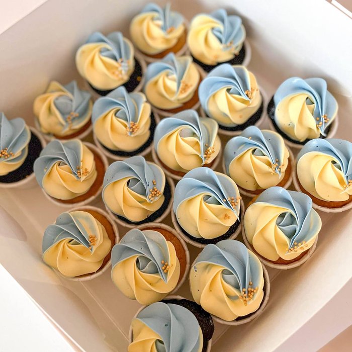 Mini Blue & Yellow Cupcakes (20) 
